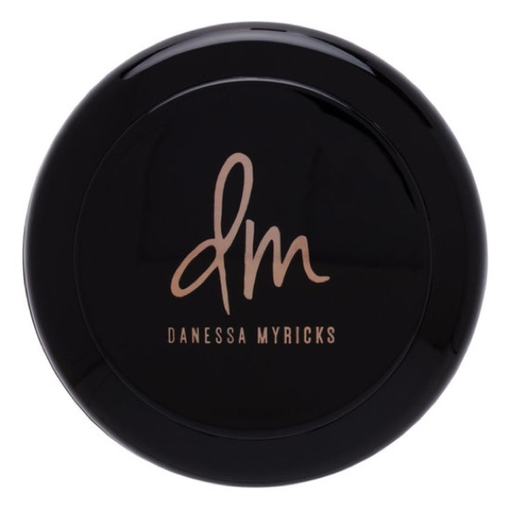 DANESSA MYRICKS BEAUTY

Power Bronzer: Medium